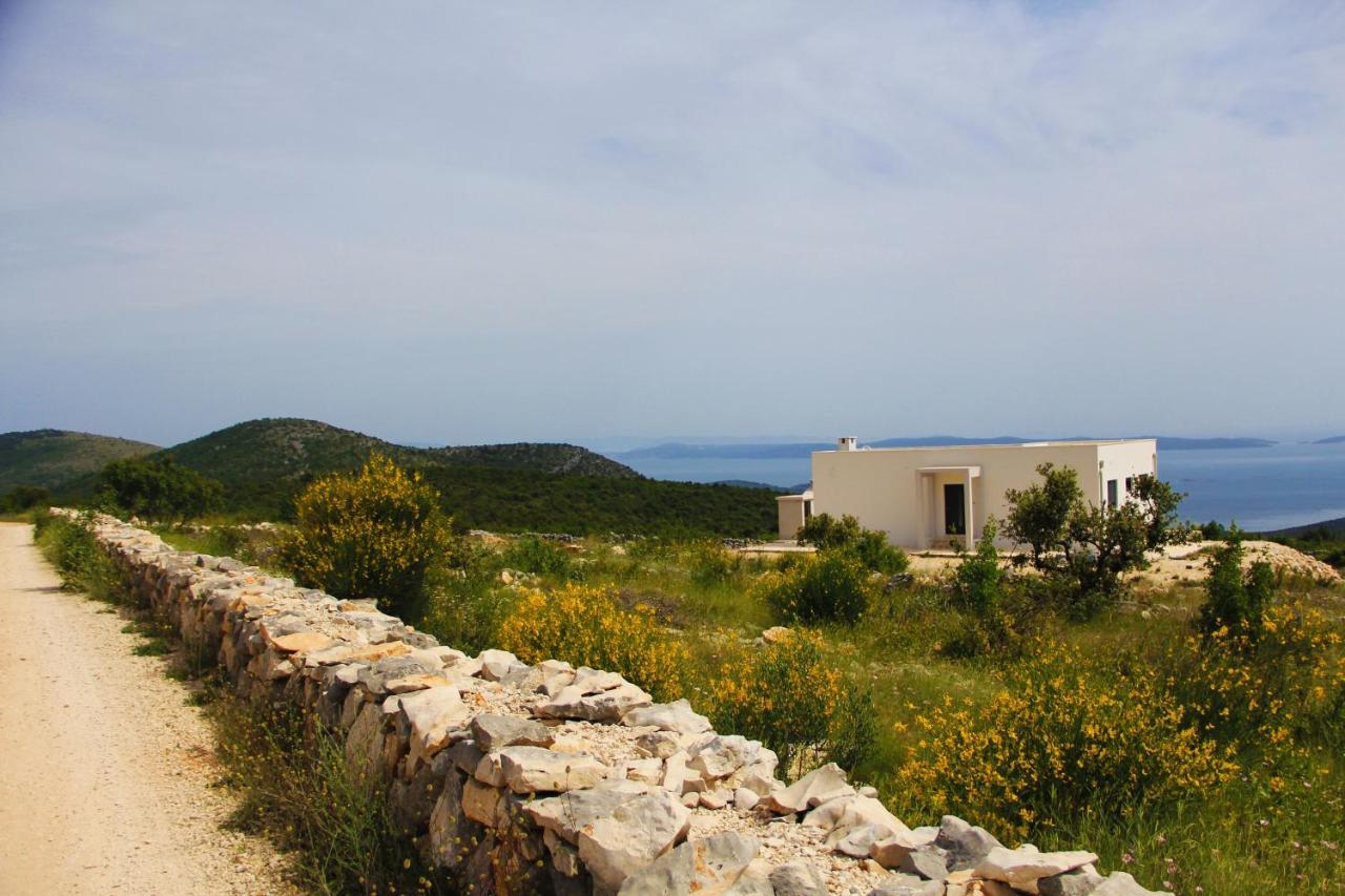 Villa Zlatno Sunce In The Hills Near Trogir Vrsine Exterior photo